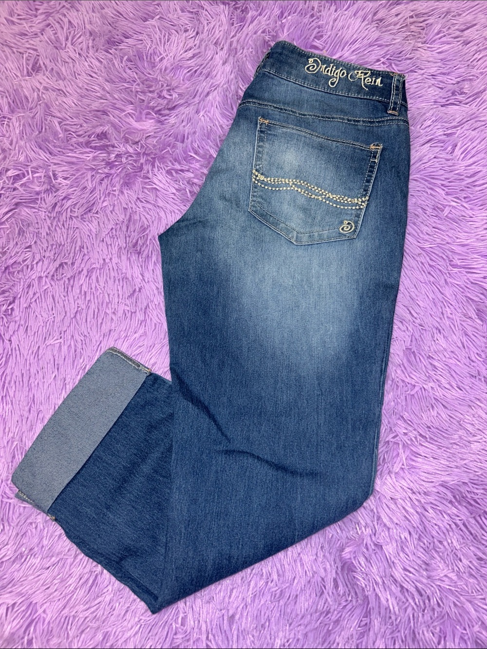 Indigo Rein Dark Blue Women’s Capri Jeans with Embellished Back Pocket